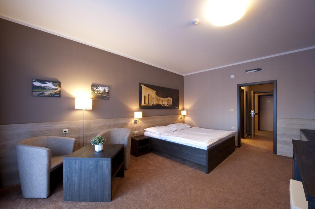 Vinarstvi U Kaplicky Hotel Zaječí Cameră foto