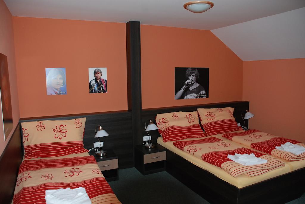 Vinarstvi U Kaplicky Hotel Zaječí Cameră foto